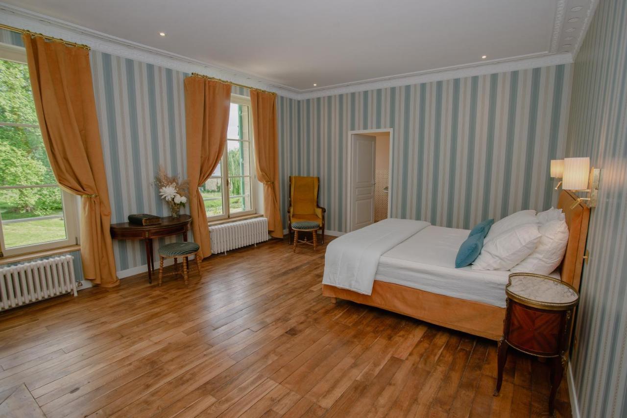 Domaine Du Chateau Vert Hondainville Bagian luar foto
