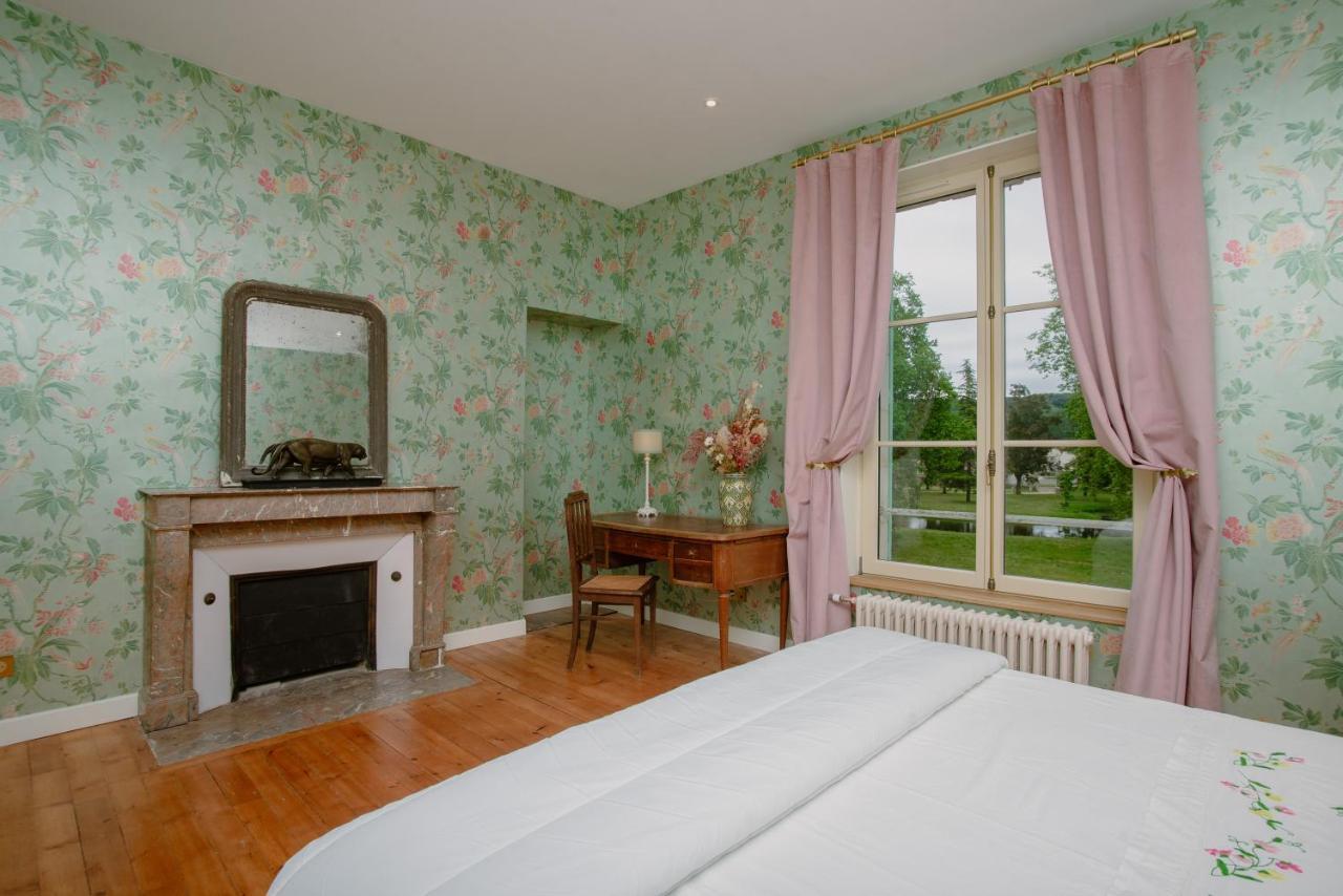 Domaine Du Chateau Vert Hondainville Bagian luar foto