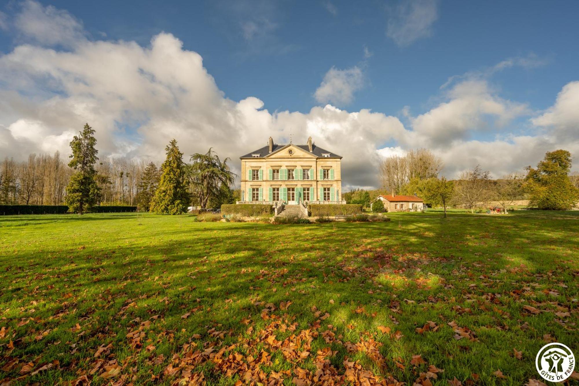 Domaine Du Chateau Vert Hondainville Bagian luar foto